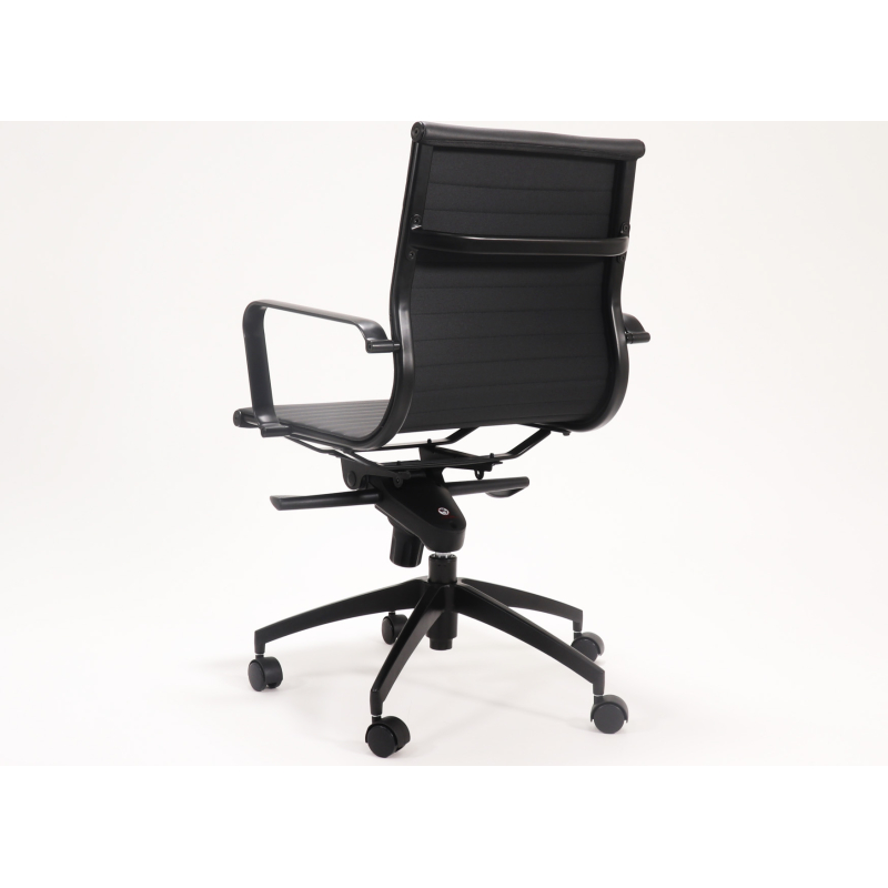 pu605 medium executive chair